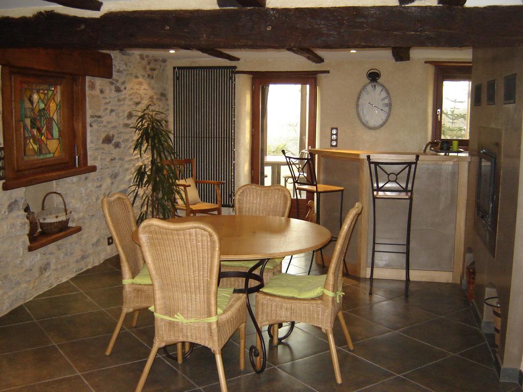Les Hotes Du Lac, Chambres Et Tables D'Hotes Mandailles  Kültér fotó