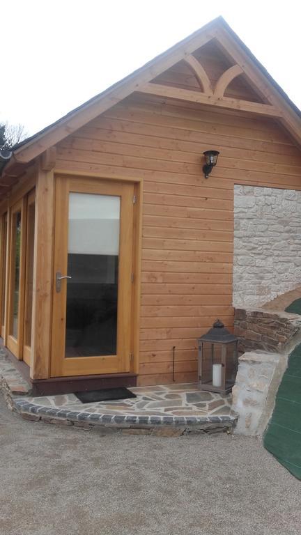 Les Hotes Du Lac, Chambres Et Tables D'Hotes Mandailles  Kültér fotó