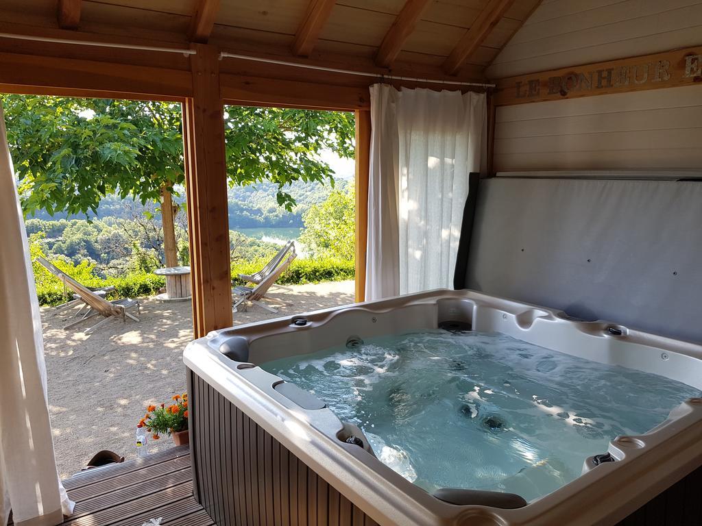 Les Hotes Du Lac, Chambres Et Tables D'Hotes Mandailles  Kültér fotó